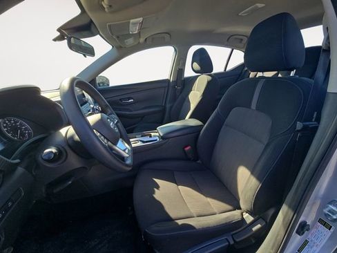 Used 2023 Nissan Sentra SV image 9