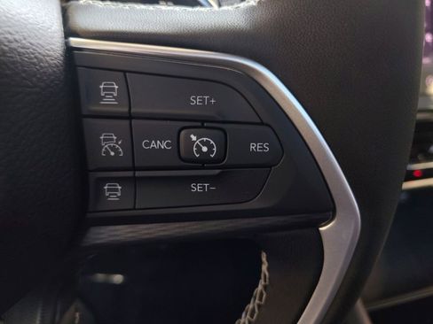 New 2026 Jeep Grand Cherokee L Laredo RWD image 25