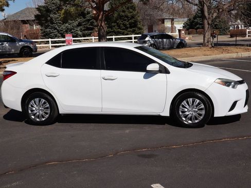 Used 2014 Toyota Corolla L image 3