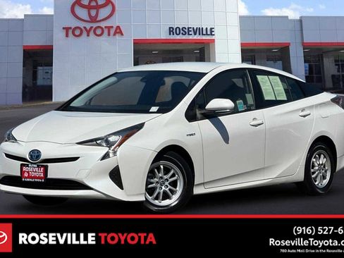 Certified 2017 Toyota Prius Two w/ Carpet Mat Package FWD image 1