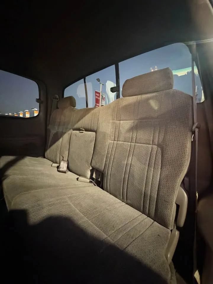 Used 2001 Toyota Tundra SR5 w/ Convenience Pkg RWD image 8