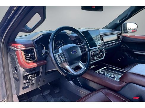 Used 2024 Ford Expedition Limited AWD/4WD image 14