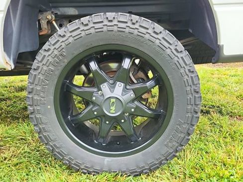Used 2013 Ford F150 XLT w/ Luxury Equipment Group AWD/4WD image 9