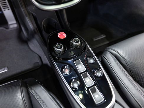 Used 2023 McLaren GT image 39