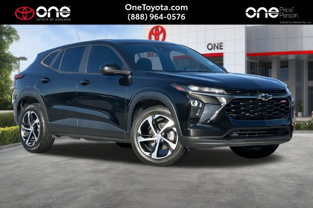 Used 2024 Chevrolet Trax RS w/ Driver Confidence Package FWD 360° Tour