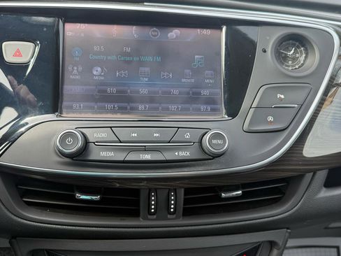 Used 2019 Buick Envision Essence image 17