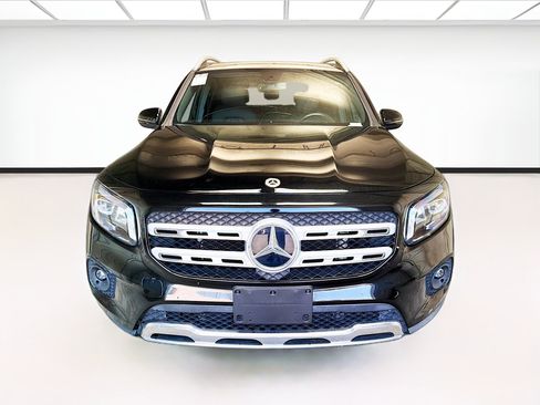 Used 2022 Mercedes-Benz GLB 250 w/ Premium Package Lite image 2