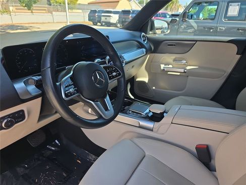 Used 2022 Mercedes-Benz GLB 250 image 13