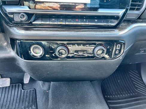 Used 2023 Chevrolet Silverado 1500 LT AWD/4WD image 18