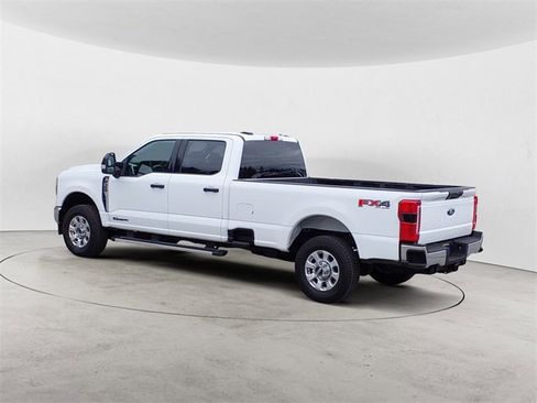 Certified 2024 Ford F350 XLT w/ 360-Degree Camera Package image 3