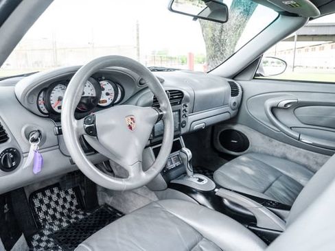 Used 2003 Porsche 911 Carrera RWD image 2
