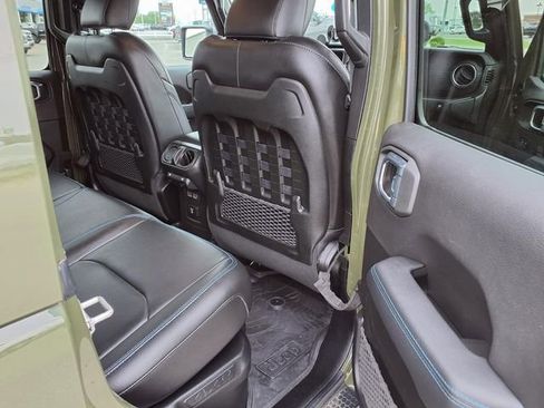 Used 2023 Jeep Wrangler Unlimited Rubicon 4xe w/ Cold Weather Group AWD/4WD image 29