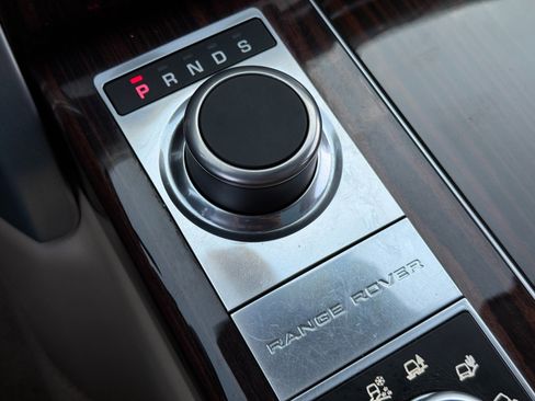 Used 2015 Land Rover Range Rover Supercharged image 28