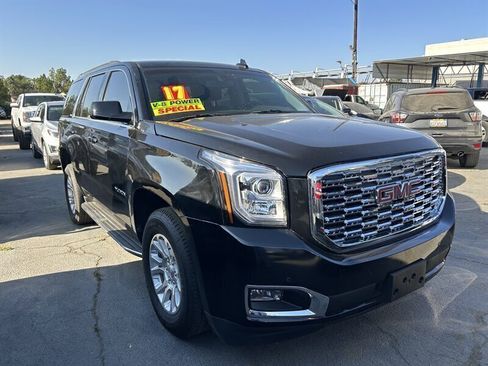 Used 2017 GMC Yukon SLE image 16