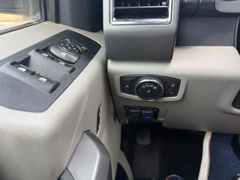 Used 2018 Ford F250 XLT AWD/4WD image 21