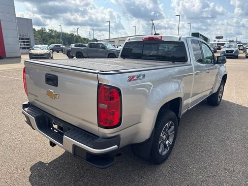 Used 2016 Chevrolet Colorado Z71 AWD/4WD image 9