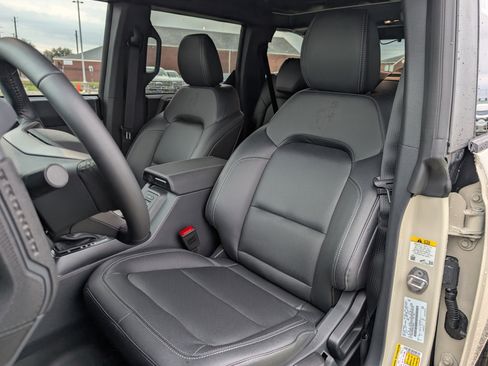 New 2025 Ford Bronco Big Bend image 24