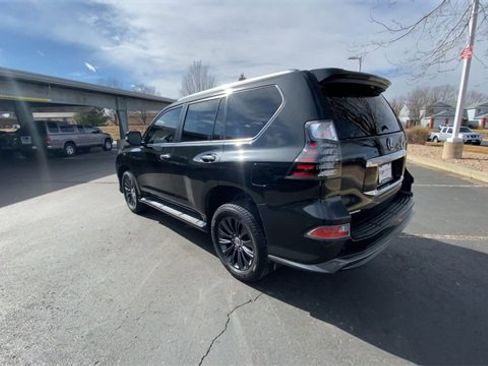 Used 2023 Lexus GX 460 Luxury w/ Sport Design Package image 6