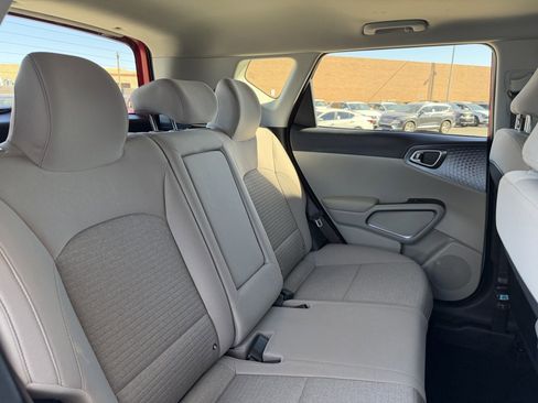 Used 2024 Kia Soul EX image 36