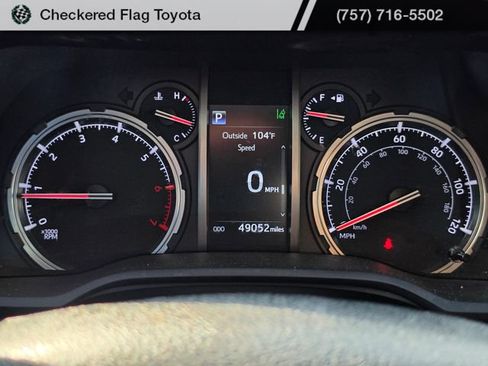 Used 2022 Toyota 4Runner TRD Off-Road Premium w/ TRD Black Wheel Package (TMS) AWD/4WD image 11