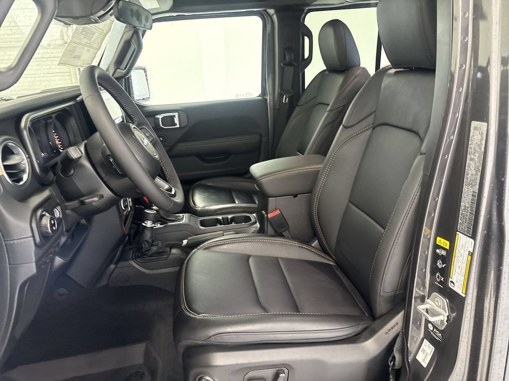 New 2026 Jeep Gladiator Sport AWD/4WD image 20