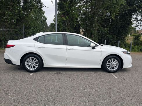 Certified 2025 Toyota Camry LE FWD image 2