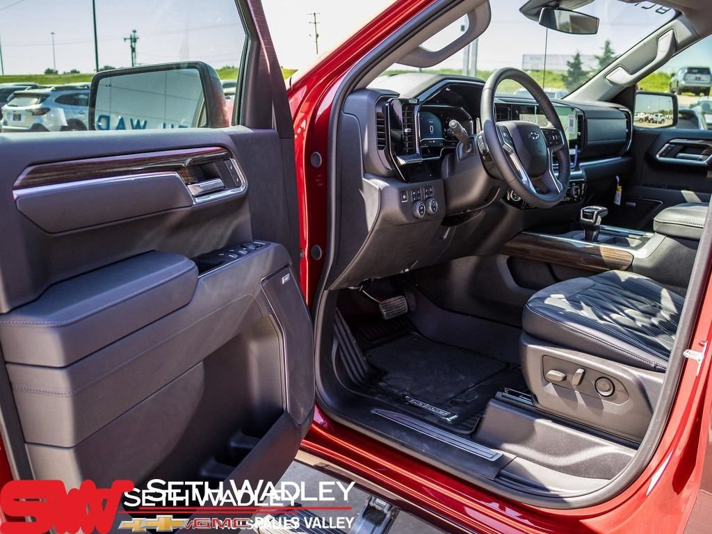 New 2025 Chevrolet Silverado 1500 RST AWD/4WD image 52
