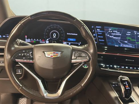 Used 2022 Cadillac Escalade Premium Luxury AWD/4WD image 28