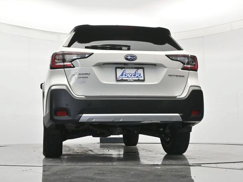 Used 2025 Subaru Outback Limited AWD/4WD image 41