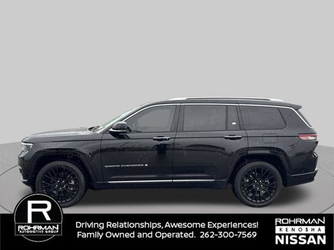Used 2021 Jeep Grand Cherokee L Summit AWD/4WD image 10