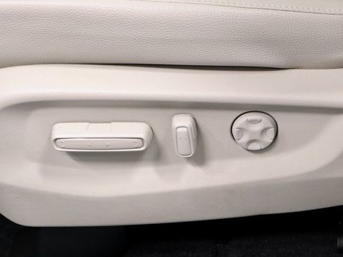 Used 2025 Honda Odyssey EX-L image 27