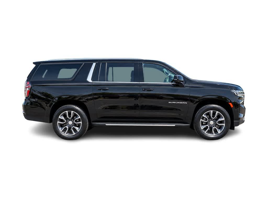 Used 2021 Chevrolet Suburban LT AWD/4WD image 4