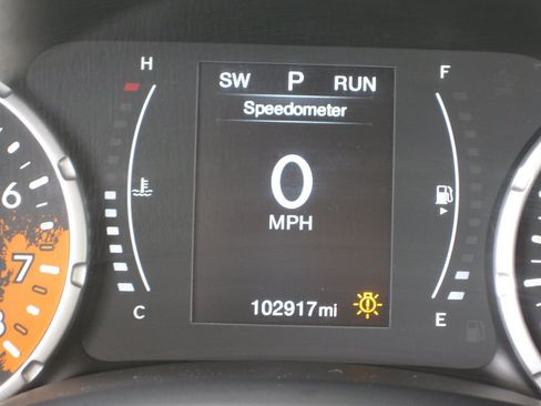Used 2017 Jeep Renegade Latitude w/ Cold Weather Group AWD/4WD image 17