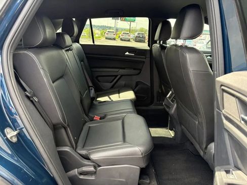 Used 2020 Volkswagen Atlas Cross Sport SE w/ Towing Package AWD/4WD image 19