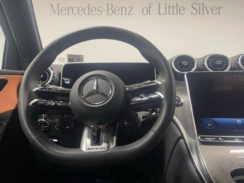 Used 2025 Mercedes-Benz GLC 43 AMG 4MATIC image 31
