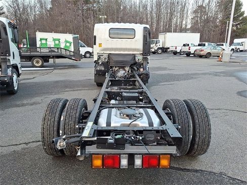 New 2026 Isuzu NPR image 4