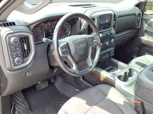 Used 2021 Chevrolet Silverado 1500 RST w/ Redline Edition AWD/4WD image 18