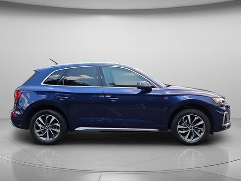 Used 2023 Audi Q5 2.0T Premium w/ Convenience Package AWD/4WD image 9