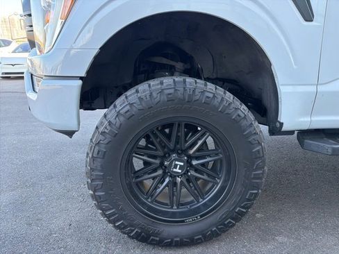 Used 2021 Ford F150 XLT w/ Equipment Group 302A High image 4