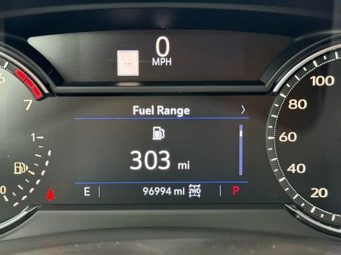 Used 2019 Cadillac XT4 Luxury w/ Cold Weather Package AWD/4WD image 13