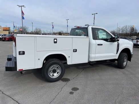 New 2026 Ford F250 XL w/ XL Chrome Package image 13