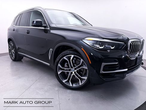 Used 2022 BMW X5 xDrive40i w/ Climate Comfort Package AWD/4WD image 2