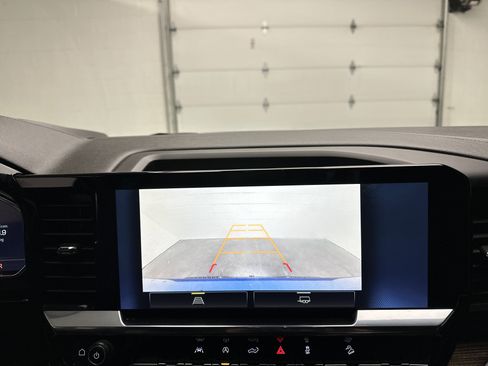 Used 2024 Chevrolet Silverado 1500 RST w/ Z71 Off-Road Package image 31