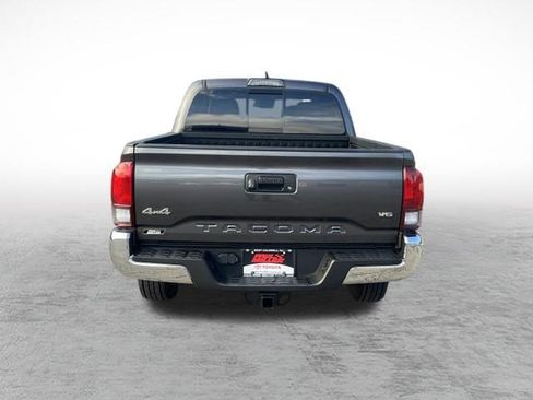Used 2018 Toyota Tacoma SR5 image 7