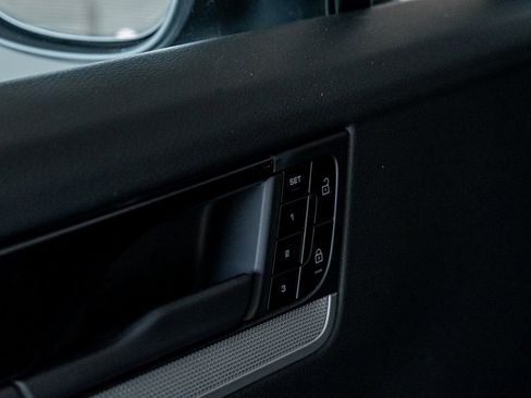 Certified 2024 Porsche Cayenne image 29