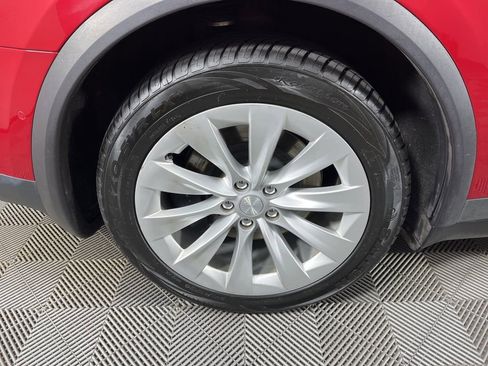 Used 2019 Tesla Model X Long Range image 18