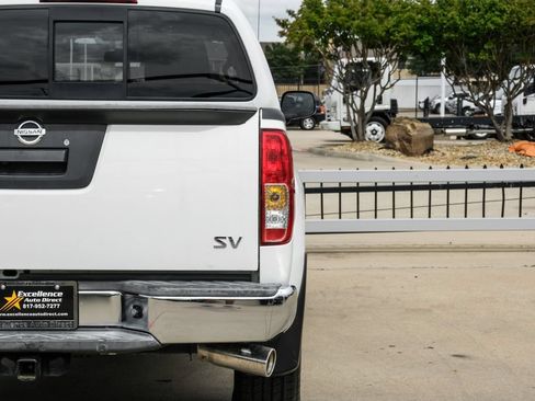 Used 2018 Nissan Frontier SV RWD image 44