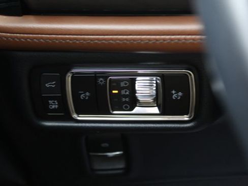 Certified 2023 Lincoln Nautilus Reserve AWD/4WD image 20