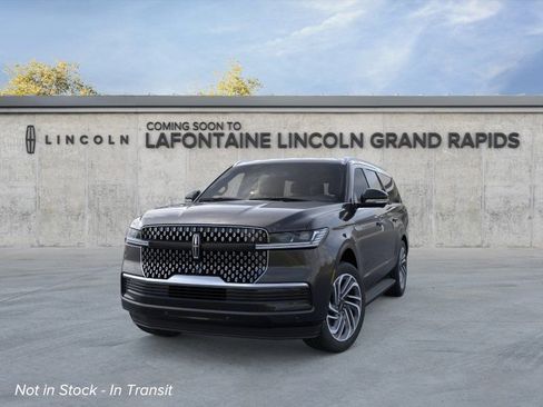 New 2026 Lincoln Navigator L Premier AWD/4WD image 2