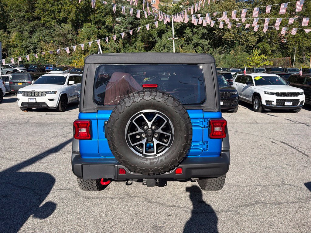 Used 2025 Jeep Wrangler Rubicon w/ Steel Bumper Group AWD/4WD image 4